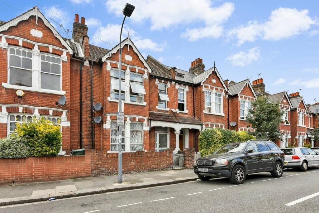 Groves 4 Bedroom, Shepherds Bush Londýn Exteriér fotografie