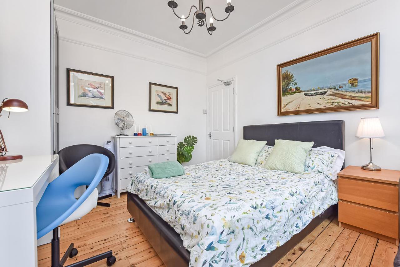 Groves 4 Bedroom, Shepherds Bush Londýn Exteriér fotografie