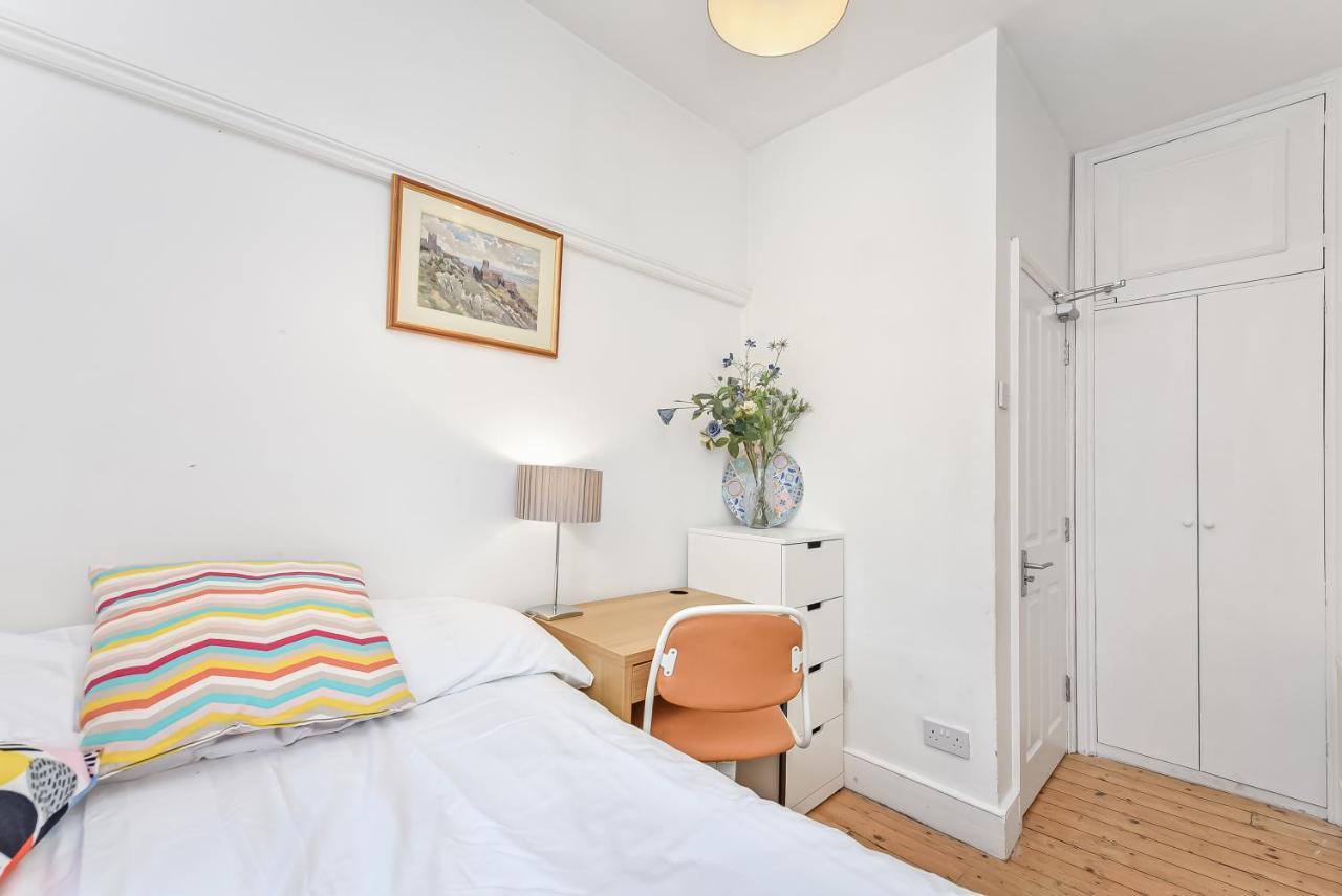 Groves 4 Bedroom, Shepherds Bush Londýn Exteriér fotografie